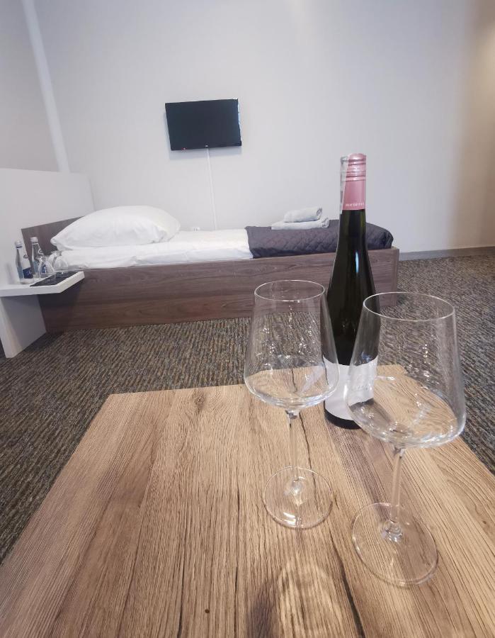 Złocieniec Loft Aparthotel מראה חיצוני תמונה